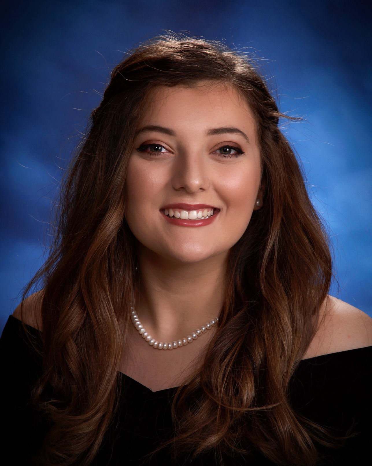 Hannah Collins.jpg